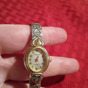 Watch-It Heart Wrist Watch Silver Tone Needs A New Battery Stretch Band